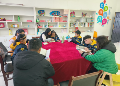 阅读启智 护苗逐光 | 阅读伴成长，书香护新苗——汪家墩社区亲子共读活动暖心开展