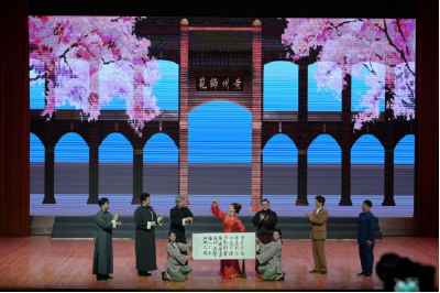 高雅艺术进校园！黄冈师范学院原创音乐剧《霜天红烛》绽放宁夏之夜