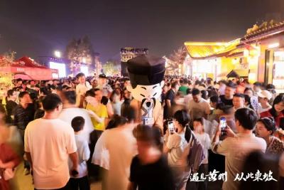 乘船入画，“舟”游黄州！