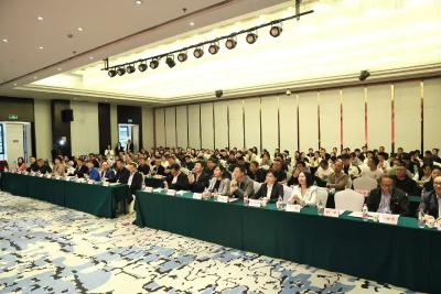 聚焦“一老一少”                                                                                                                        湖北省心身医学年会首次落地黄冈