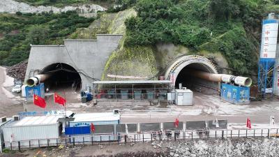 湖北31个高速公路建设项目抢抓黄金施工期