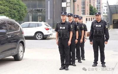 团风公安：平安警色浓