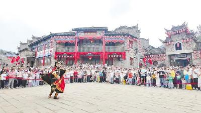 “映像长江”把电影送到家门口