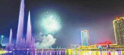 焰火映红“国庆夜” 夜游带火“黄金周”
