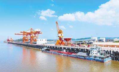 武穴港区多式联运工程初露真容