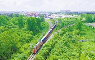 中欧班列（武汉）北欧三国新线路首发 22天从长江之滨直抵波罗的海