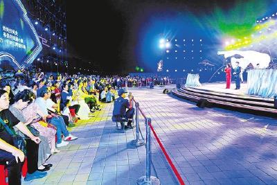 千场演出舞动长江 湖北“文艺范”醉了四海客