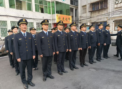 黄冈市生态环境局蕲春县分局开展队列训练树形象