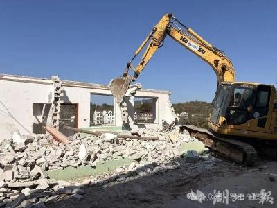 罗田县大崎镇双河口至卢家山农村道路改建工程正式启动房屋拆除工作