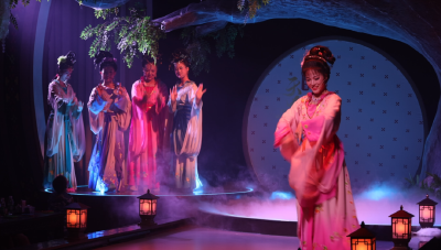 吃口鱼面听段戏 机器人前看非遗——解锁黄梅文旅国庆“流量密码”