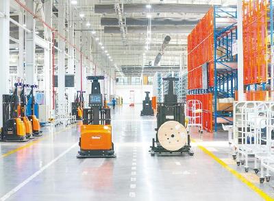 领航级智能工厂数量全国第一 武汉率先布局“AI+制造”全链条