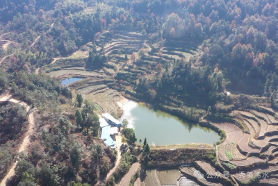 村村巧开新“药方”  蹚出特色“生财之道”