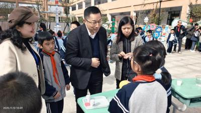 “大别山书声”为麻城学子点燃科学底色与阅读亮色