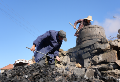 麻城吊酒：山泉为脉 秋日醇香​