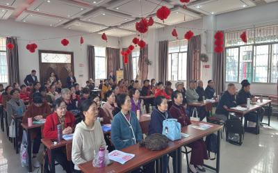 黄冈金融监管分局指导辖内银行保险机构开展养老金融知识宣传活动