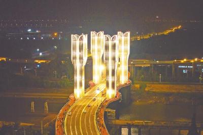 江城开启桥灯火璀璨