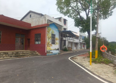 红安上新集镇：环境整治焕新颜 路网延伸兴乡村