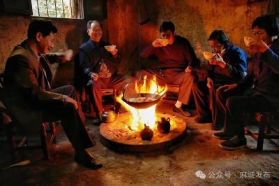 天冷了，来吃麻城吊锅哇~