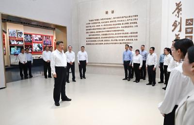 习近平在广东考察时强调 深入学习宣传贯彻党的二十届四中全会精神 以全面深化改革开放推动高质量发展