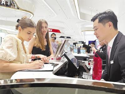 锚定国际消费、研发、会展中心城市  武汉打造“便利店之都”“咖啡茶饮之都”