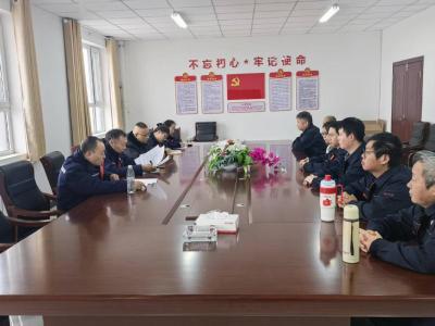 省纤检局驻新疆中锦胡杨河公检工作队临时党支部开展主题党日活动 