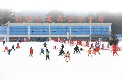 冬天，不必远行！在黄冈就能拥抱纯白的冰雪世界