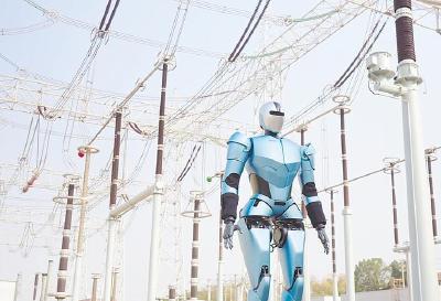 立项研发至今还不到两年 人形机器人“荆楚”的工作，妥了