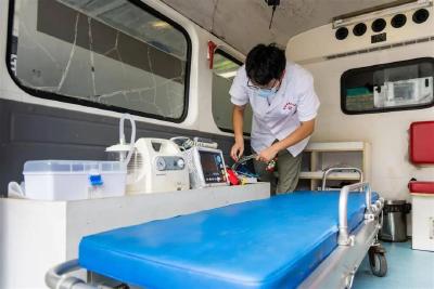 非凡“十四五”·聚力建支点 | 医改破冰惠民 数智赋能诊疗 中医焕新传承 ——健康黄冈三翼齐飞书写民生幸福答卷