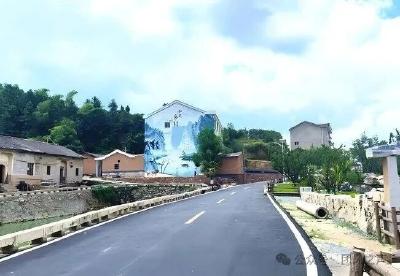 路通景美产业兴 贾庙乡接天山村绘就振兴新图景