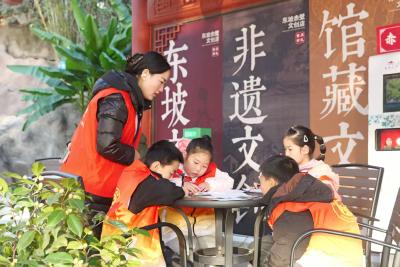 笔尖上的文明！黄州20名“文旅小讲解员”手写50份“文明期待”飞向全国