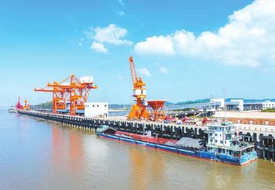 港通天下 产立潮头 城兴未来 ——武穴市奋力打造武汉都市圈港产城融合发展先行区