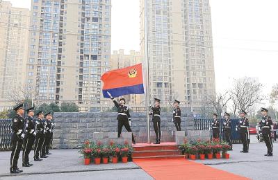 警旗飘扬映初心 警民情深同欢乐——黄冈公安举行系列活动庆祝警察节
