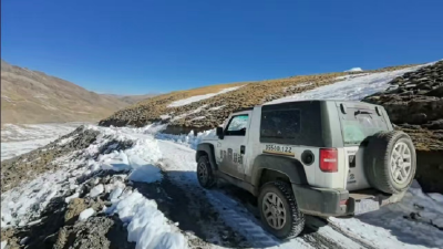 风雪中的太保守护