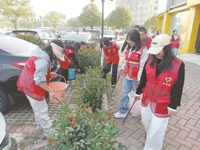 黄州区东湖街道人居环境整治擦亮幸福底色—— 从“一时美”到“持久美”飞跃