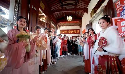 马年春节，李时珍纪念馆“火力全开”