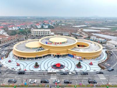 武昌鱼“游”到高速服务区