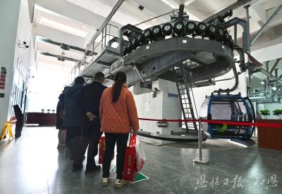 新春走基层｜告别绕道，村民乘“空中公交”走亲戚