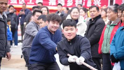 2月8日 早！黄冈 | 正月初五，“龙”重登场 ◆深山“充电宝”，即将满电！