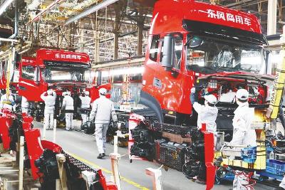 开足马力忙生产