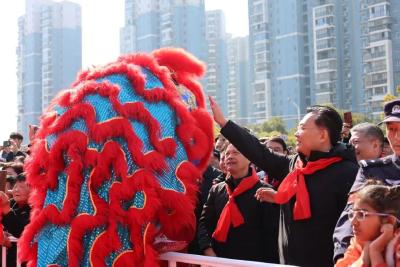 巨龙飞腾、锣鼓喧天…黄冈年味溢出了屏幕