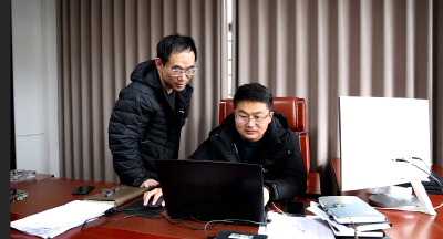 红安城关镇罗秘书的一天