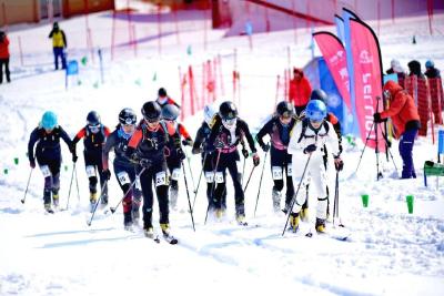 滑雪登山亚锦赛中国队包揽全部奖牌