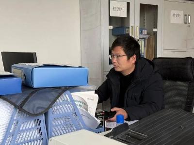 身边的榜样 | 90后村支书和他的“幸福三件事”