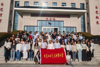 我市推行干部实绩“一人一档”纪实管理激活干部担当作为