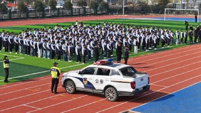 黄梅公安开展趣味普法，护航青少年健康成长