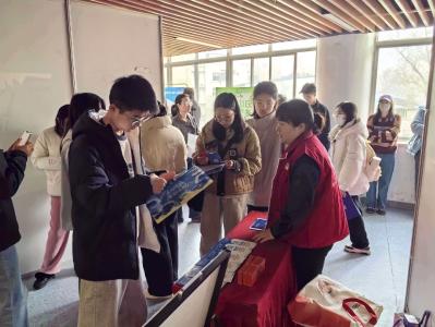 聚才兴黄·冈好有你  黄冈福彩走进华科，以公益力量赋能青年创业