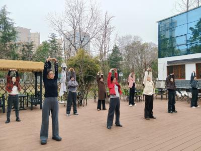 沉浸式体验中医药文化！黄州区委统战部的这场活动让党外知识分子直呼“学到了”