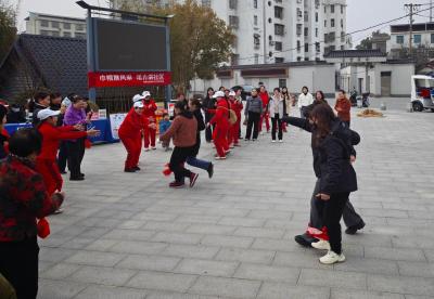巾帼展风采·活力满社区——黄州区宝塔社区开展庆“三八”趣味运动会