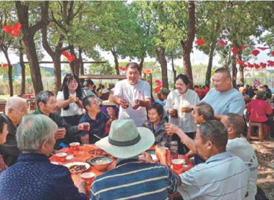 新华每日电讯 | 叶路洲的春天，那个每天绕村转的支书走了