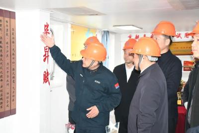 英山县与海军毕昇舰签署双拥共建协议